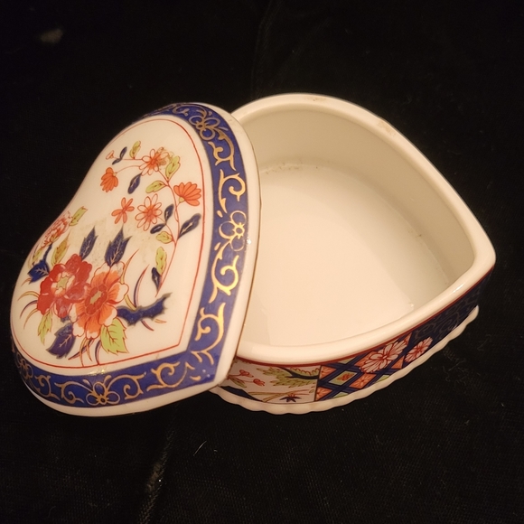 Vintage Knobler Japan Heart Trinket Box Gold Trim Flowers Floral. - Picture 6 of 8